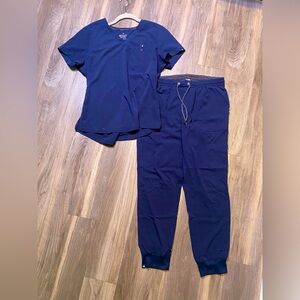 Beyond Scrubs Navy Set Size M